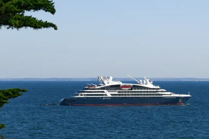 Exclusive charter itinerary