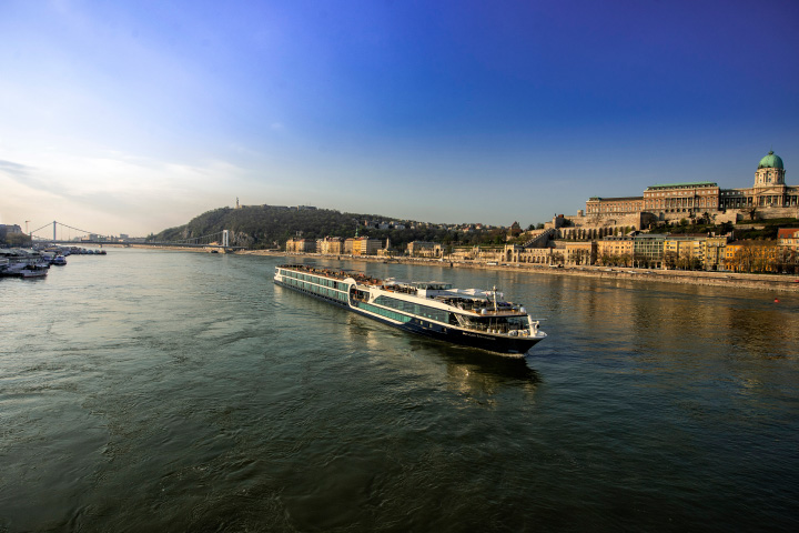 Avalon Waterways